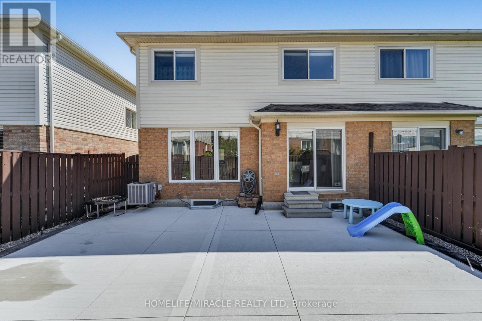 48 Jessop Drive, Brampton, Ontario  L7A 3M8 - Photo 39 - W12380746