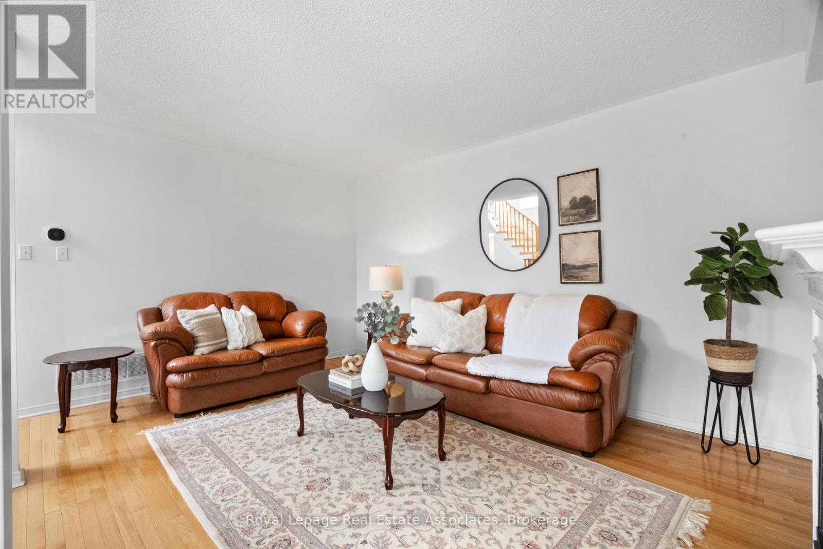 5554 Linwell Place, Mississauga (Churchill Meadows), Ontario  L5M 6L7 - Photo 12 - W12380769