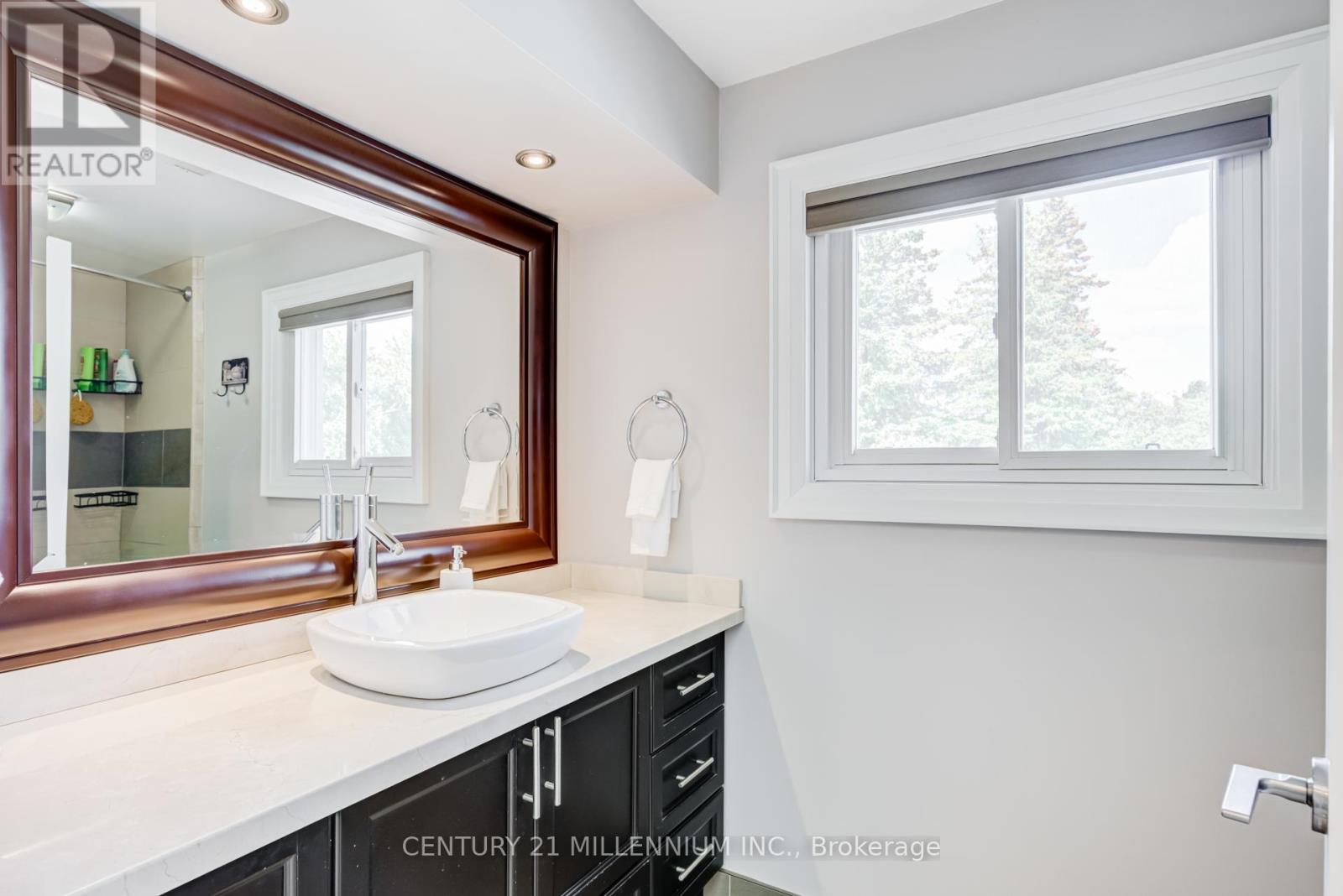 14 Greystone Crescent, Brampton, Ontario  L6Y 2B3 - Photo 28 - W12380778