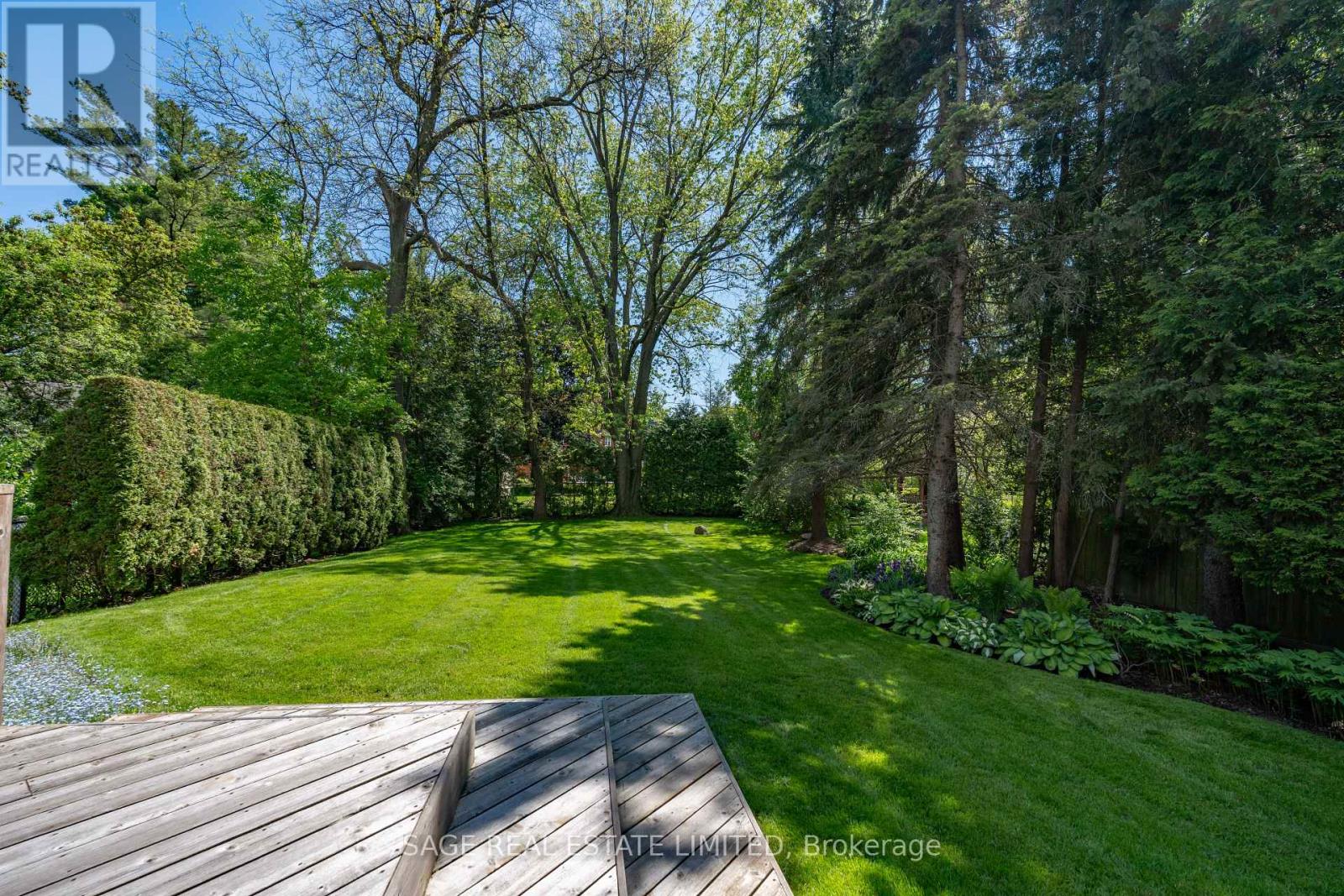 Property at 172 BURNHAMTHORPE ROAD image 5