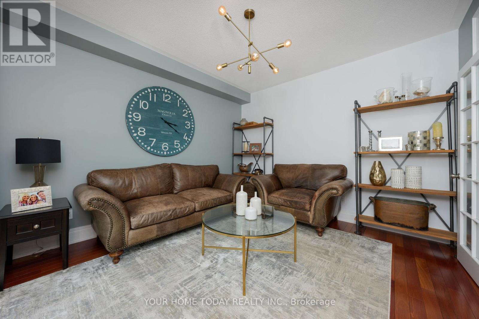 25 View Point Circle, Halton Hills (Georgetown), Ontario  L7G 6P2 - Photo 6 - W12380810