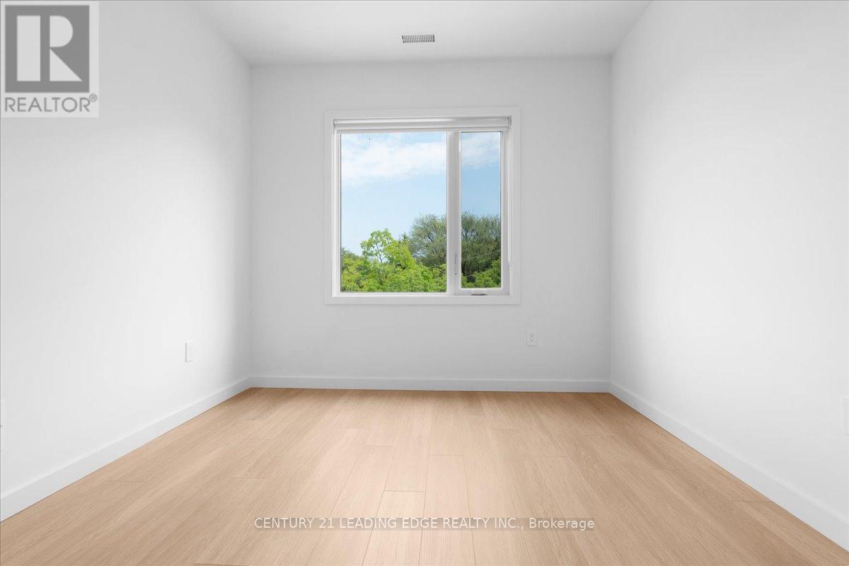 4 - 10 Summit Avenue, Toronto, Ontario  M6E 1X4 - Photo 12 - W12380836
