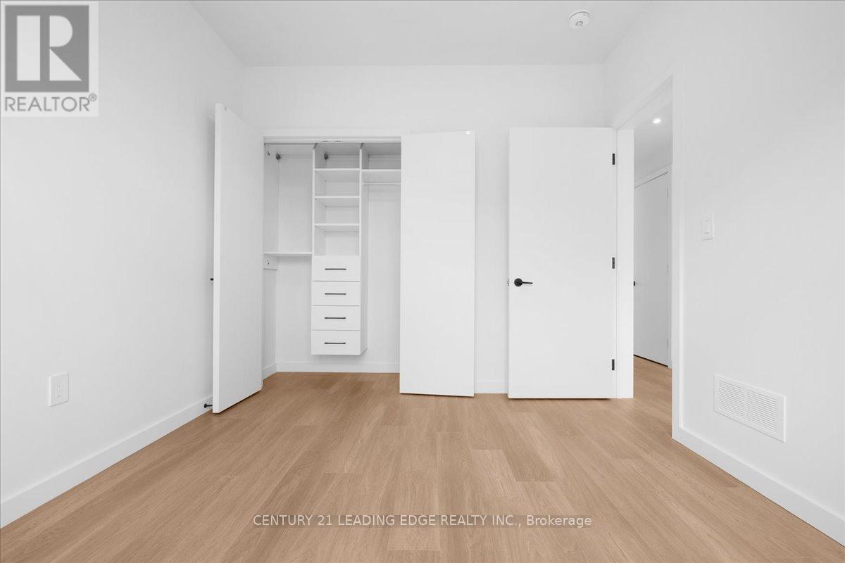 4 - 10 Summit Avenue, Toronto, Ontario  M6E 1X4 - Photo 13 - W12380836