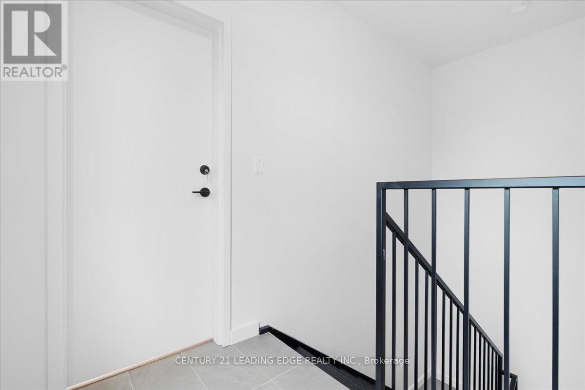 4 - 10 Summit Avenue, Toronto, Ontario  M6E 1X4 - Photo 4 - W12380836