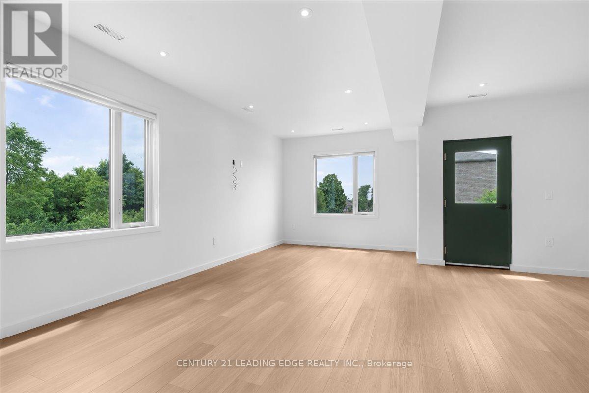4 - 10 Summit Avenue, Toronto, Ontario  M6E 1X4 - Photo 6 - W12380836