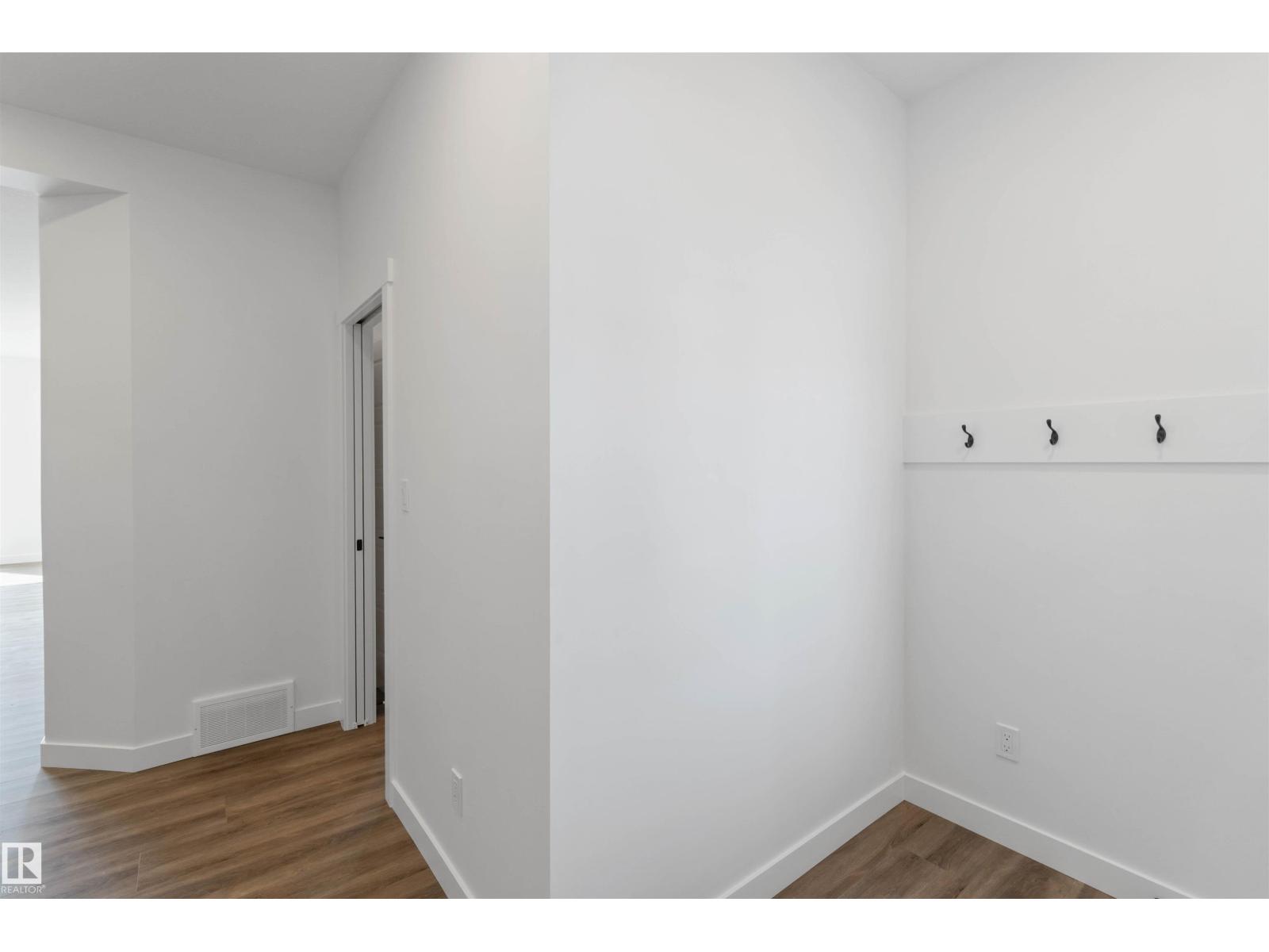1217 11 Av Nw, Edmonton, Alberta  T6T 2W3 - Photo 3 - E4443652