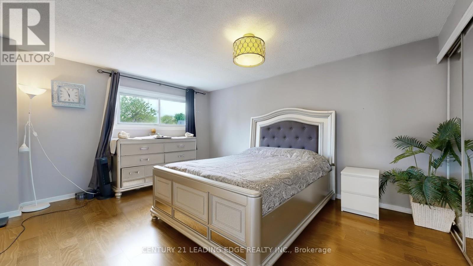 3061 Ilomar Court, Mississauga (Meadowvale), Ontario  L5N 5B6 - Photo 19 - W12380854