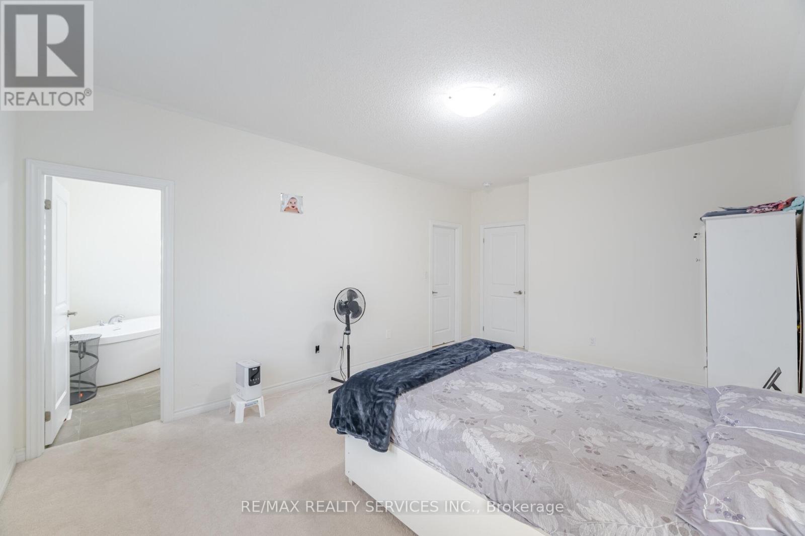 42 Thornvalley Terrace, Caledon, Ontario  L7C 4H9 - Photo 18 - W12380867