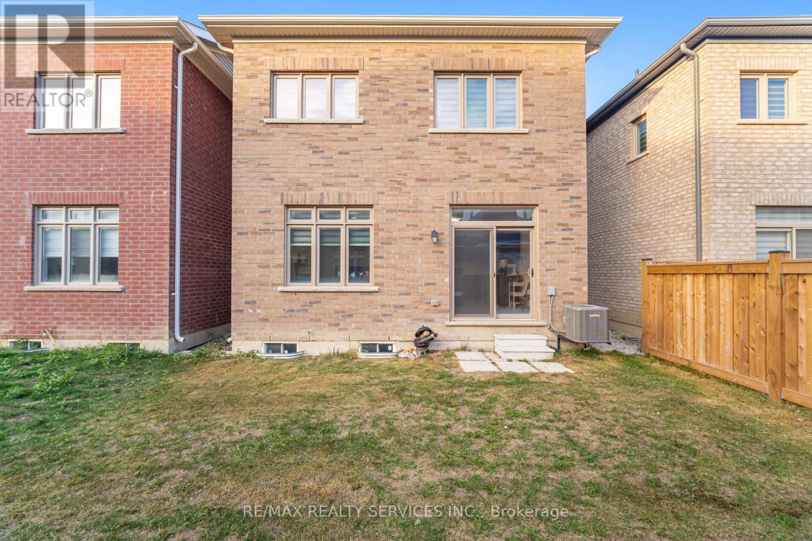 42 Thornvalley Terrace, Caledon, Ontario  L7C 4H9 - Photo 33 - W12380867