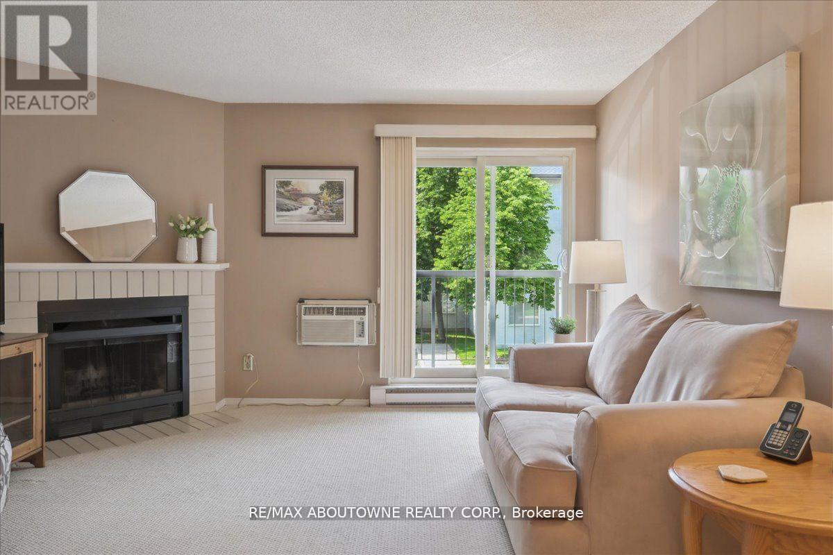 921 - 1450 Glen Abbey Gate, Oakville, Ontario  L6M 2V7 - Photo 10 - W12380872