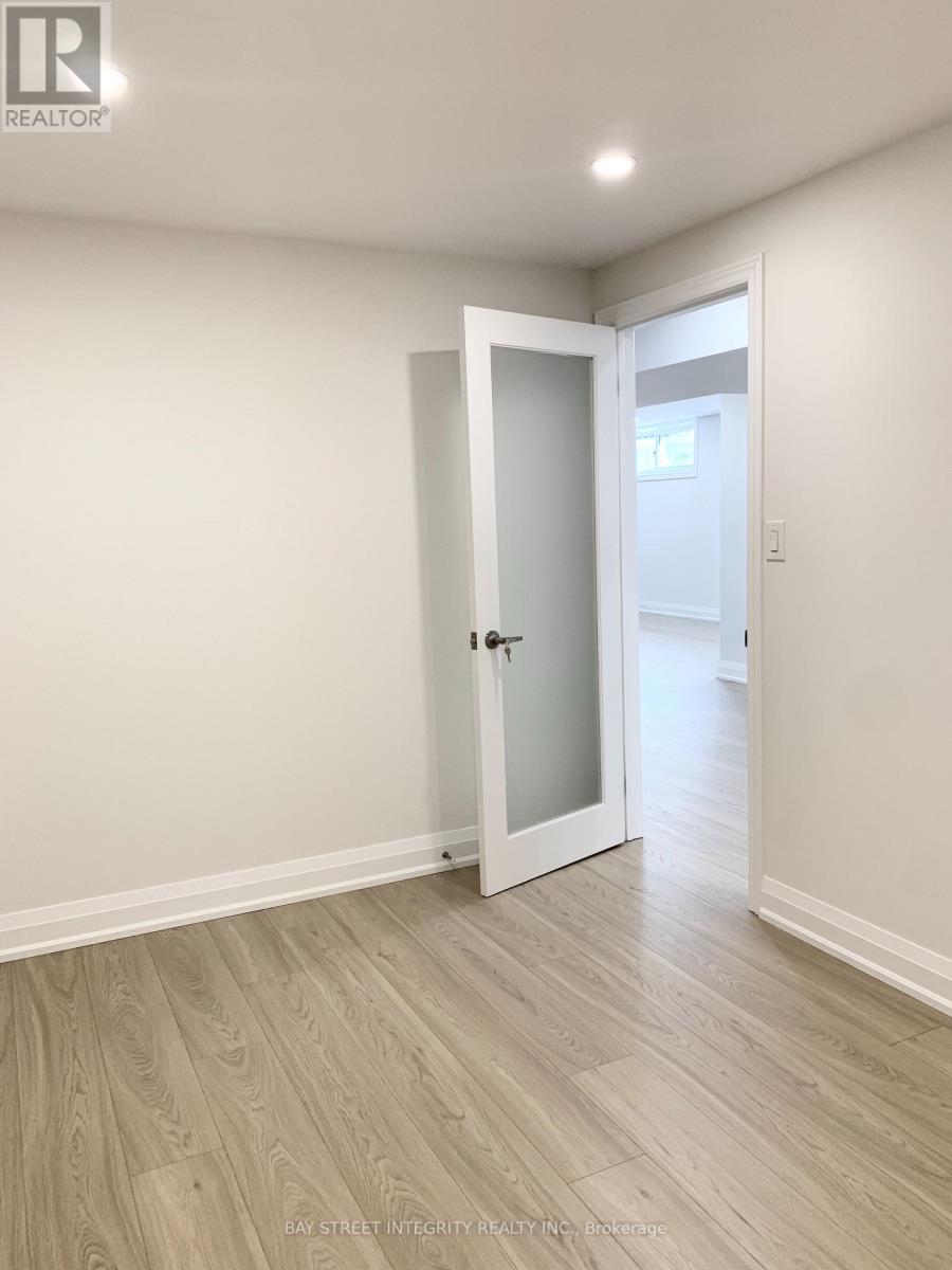 77 Wareside Road, Toronto, Ontario  M9C 3B5 - Photo 10 - W12380896