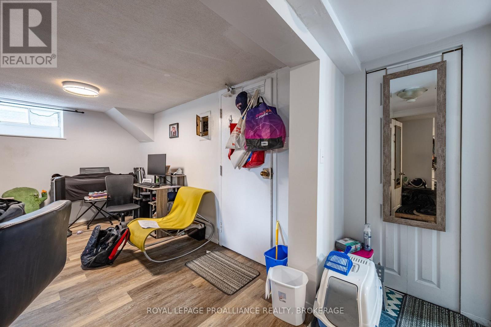 271-273 Rideau Street, Kingston, Ontario  K7K 3A7 - Photo 21 - X12381135