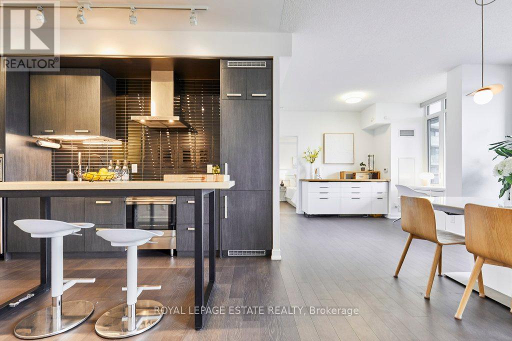 N419 - 120 Bayview Avenue, Toronto, Ontario  M5A 0G4 - Photo 2 - C12380978