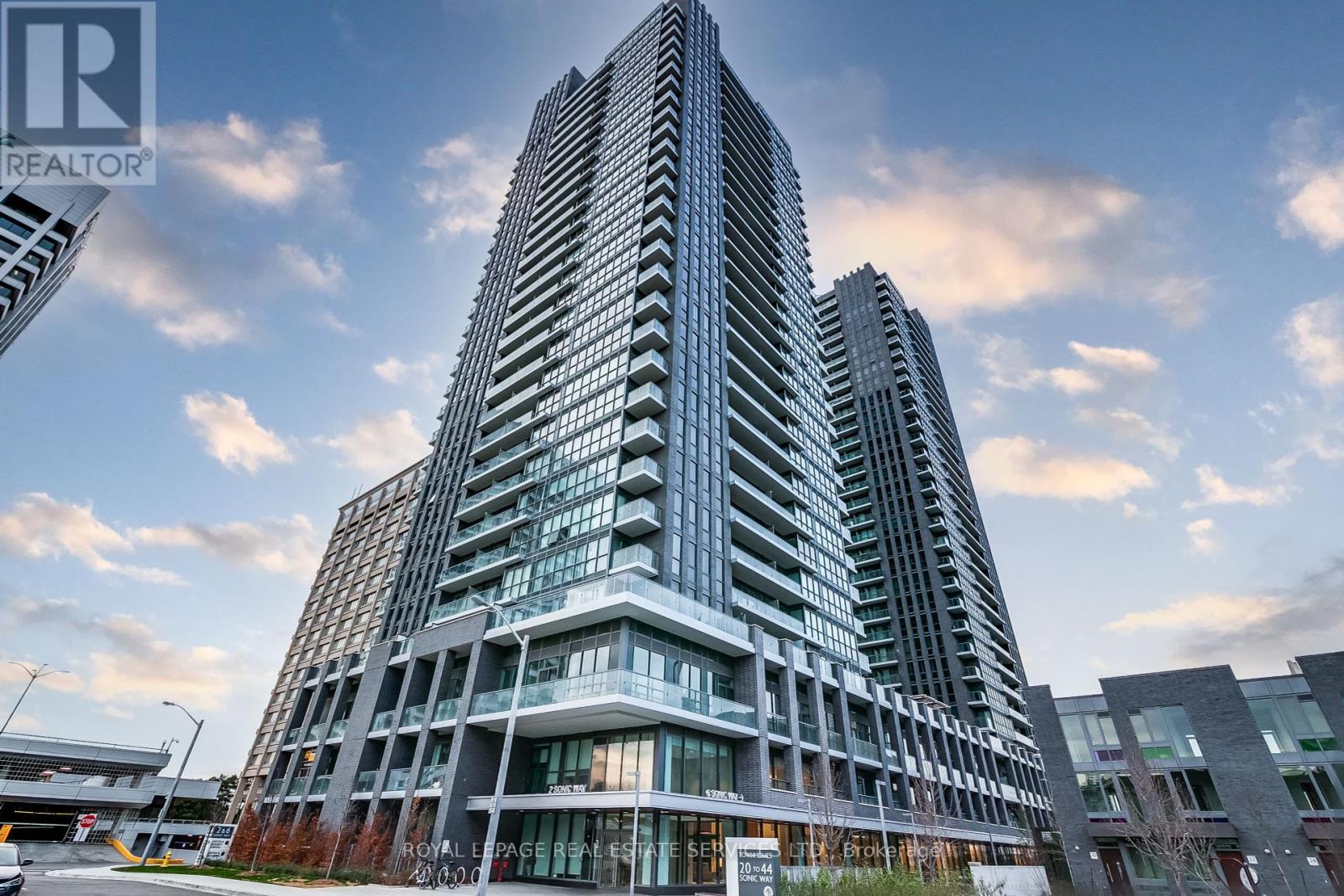 1405 - 2 SONIC WAY, Toronto, Ontario