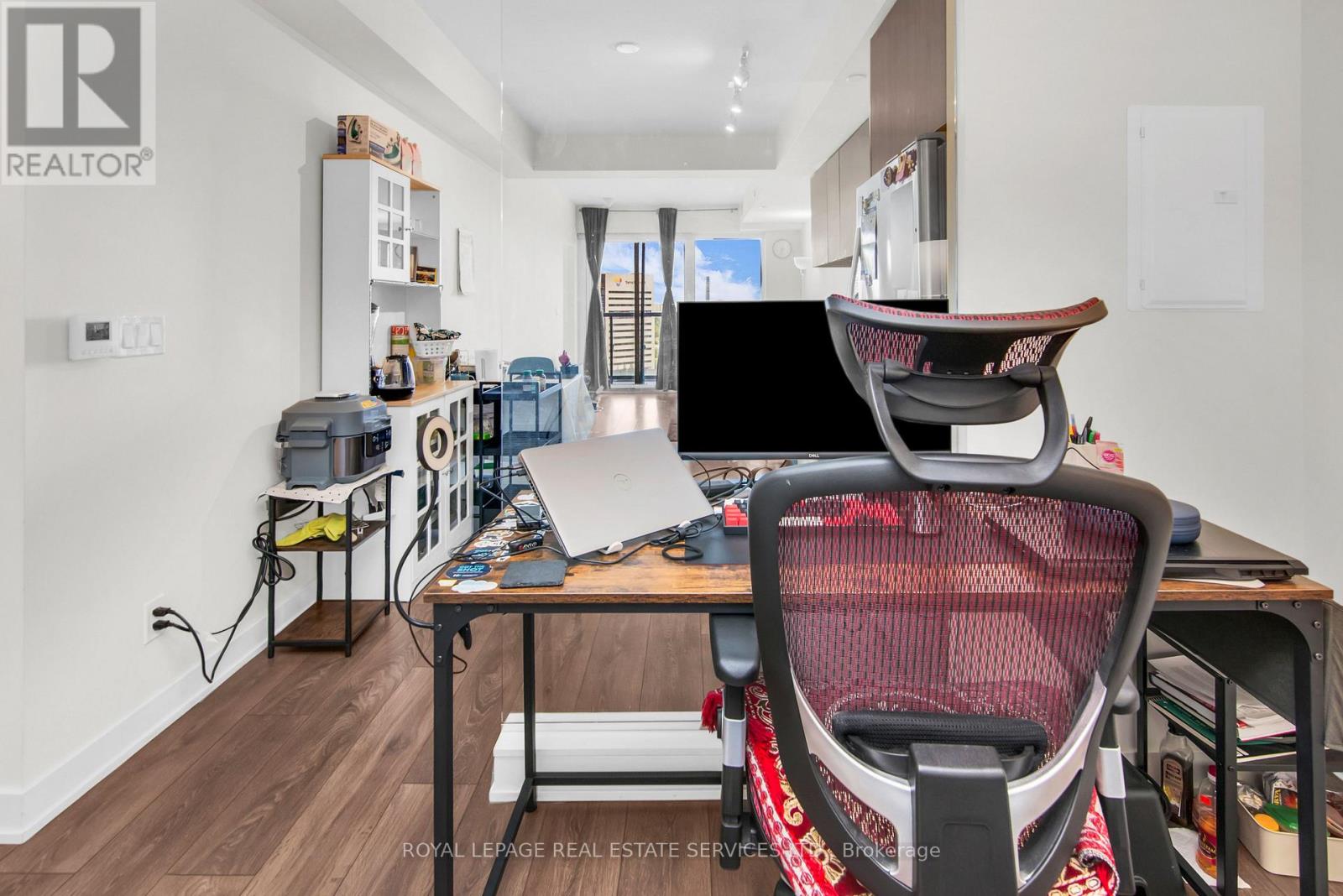1405 - 2 Sonic Way, Toronto, Ontario  M3C 0P2 - Photo 10 - C12381027