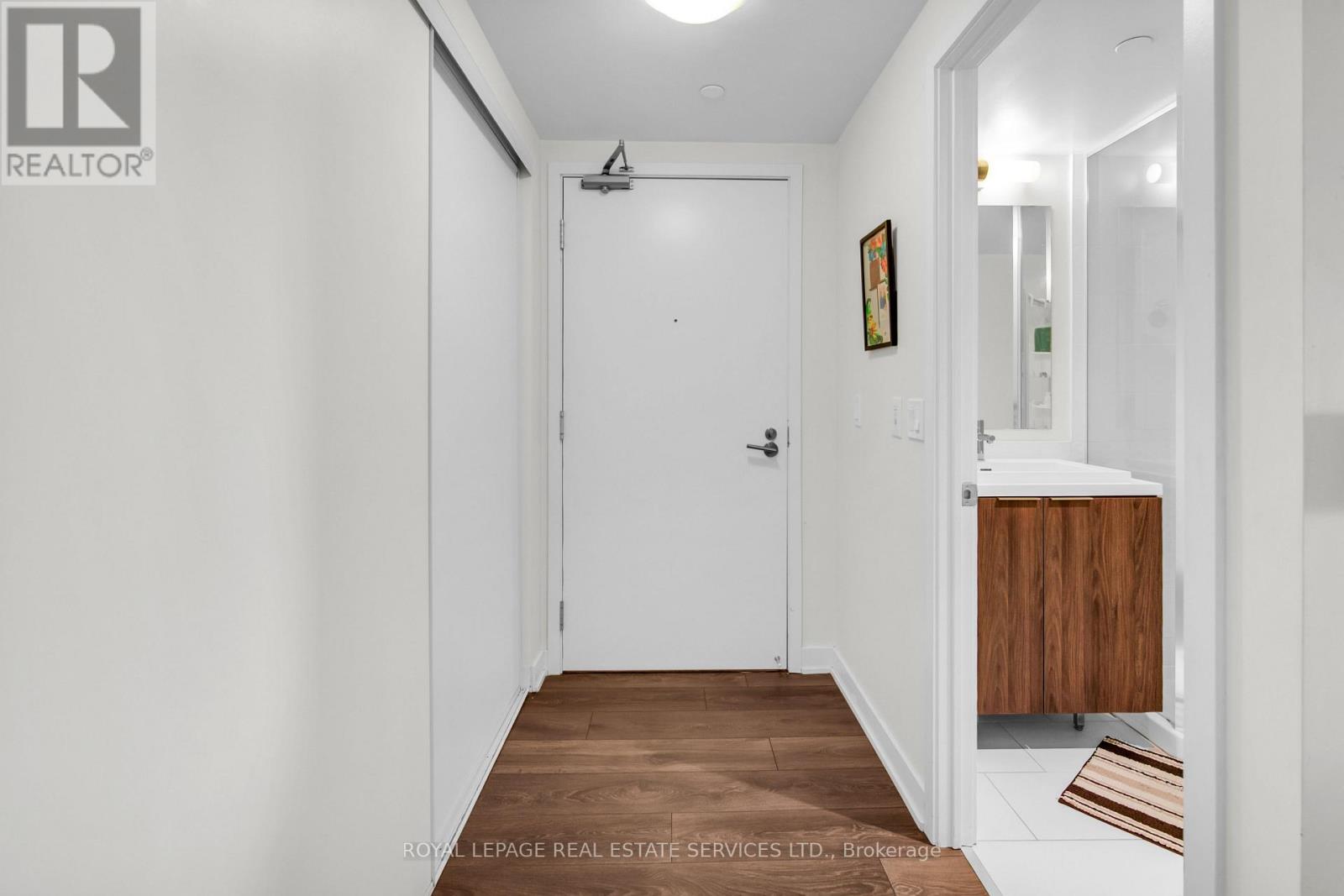 1405 - 2 Sonic Way, Toronto, Ontario  M3C 0P2 - Photo 2 - C12381027