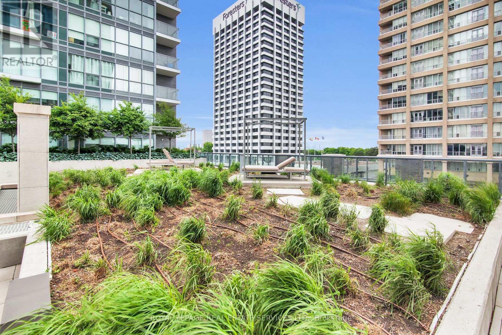 1405 - 2 Sonic Way, Toronto, Ontario  M3C 0P2 - Photo 44 - C12381027