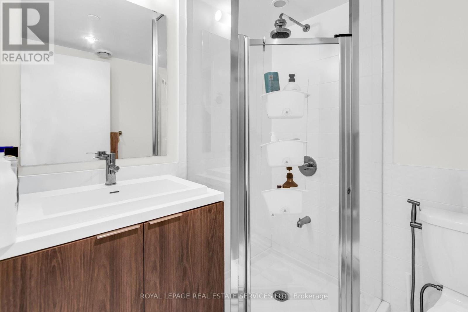1405 - 2 Sonic Way, Toronto, Ontario  M3C 0P2 - Photo 6 - C12381027