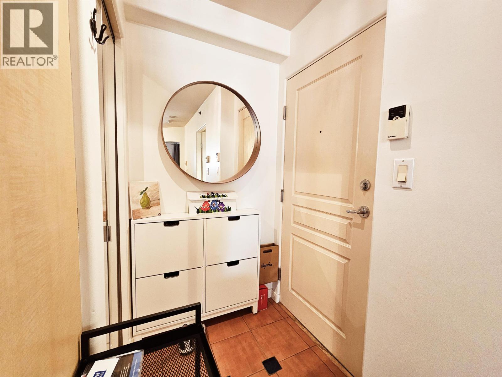 511 819 Hamilton Street, Vancouver, British Columbia  V6B 6M2 - Photo 3 - R3015522