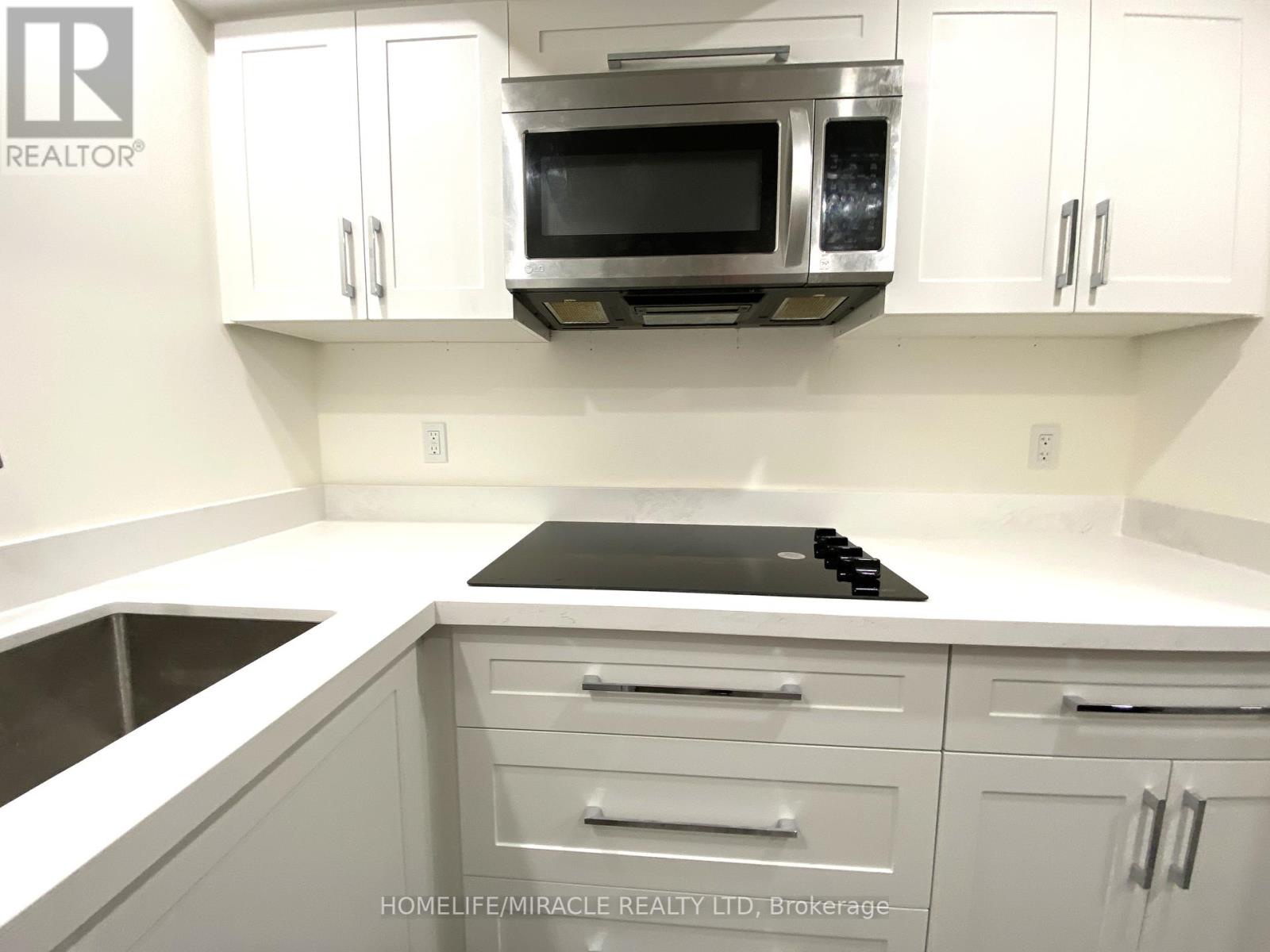 11 Berkshire Court, Whitby, Ontario  L1R 2S4 - Photo 10 - E12380973