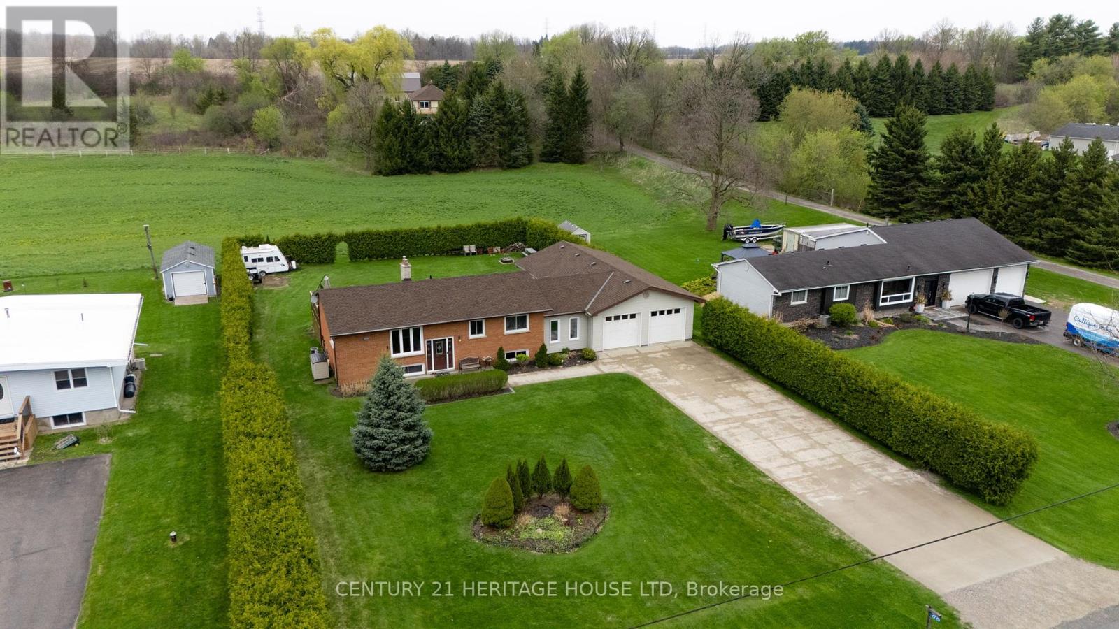 2720 Catherine Street, Thames Centre, Ontario  N0L 1G4 - Photo 45 - X12381177