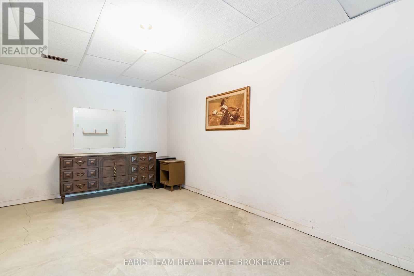 17 Stanley Road, Kawartha Lakes, Ontario  K0M 2T0 - Photo 22 - X12380760