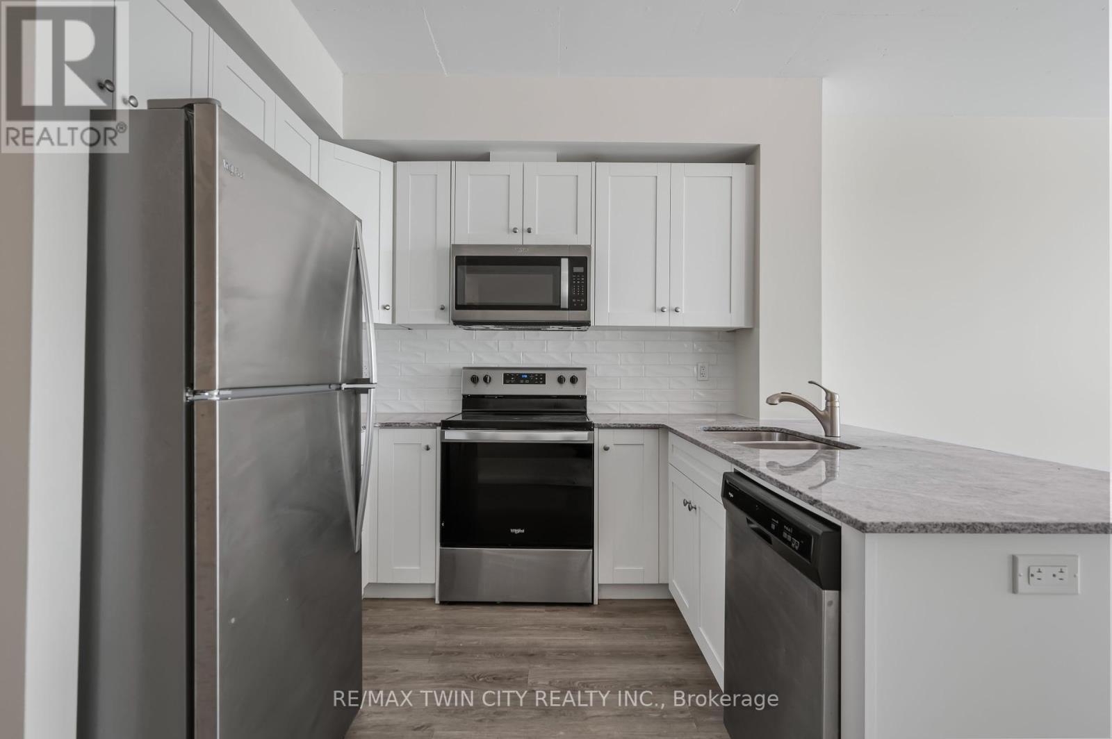 2407 - 60 Charles Street W, Kitchener, Ontario  N2G 0C9 - Photo 19 - X12380845