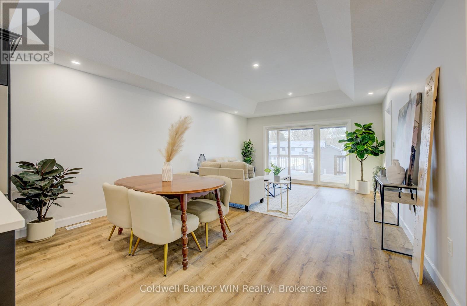 217 Elgin Street, Minto, Ontario  N0G 2P0 - Photo 10 - X12381112