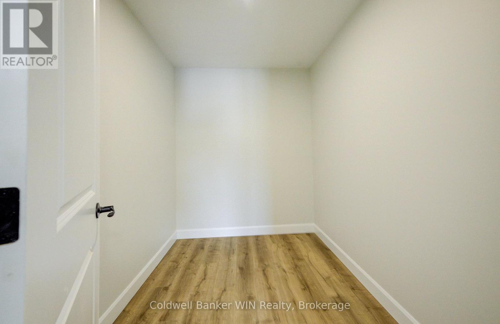 217 Elgin Street, Minto, Ontario  N0G 2P0 - Photo 18 - X12381112