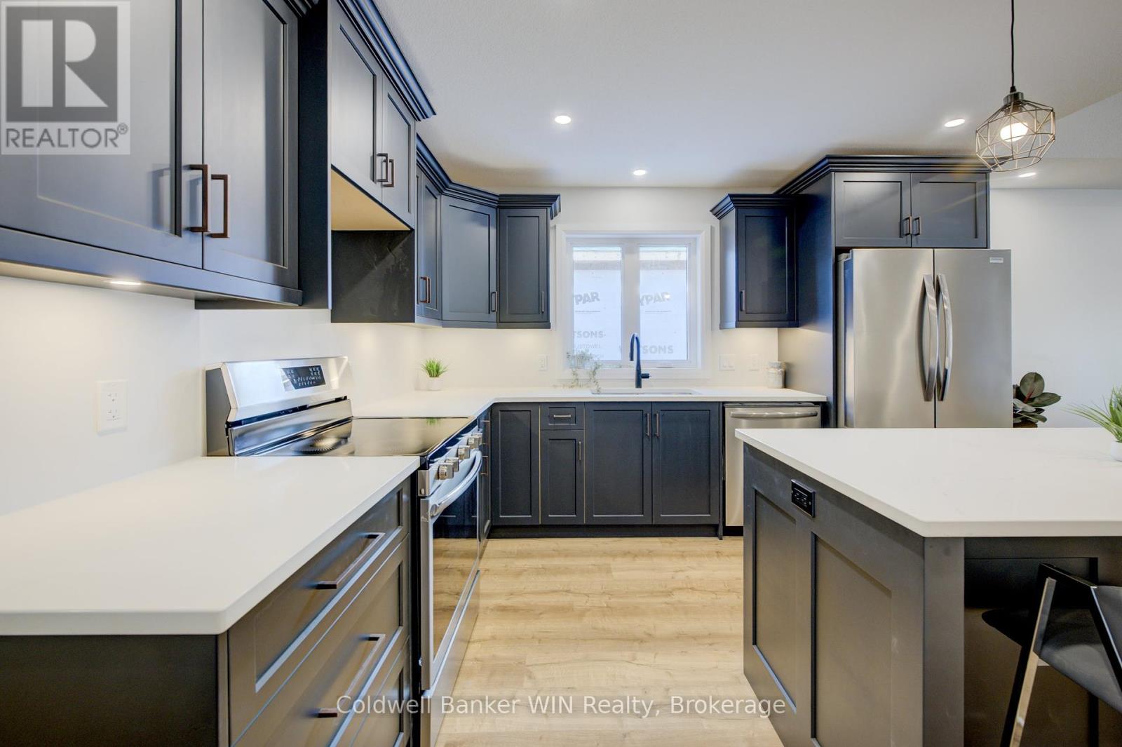 217 Elgin Street, Minto, Ontario  N0G 2P0 - Photo 5 - X12381112