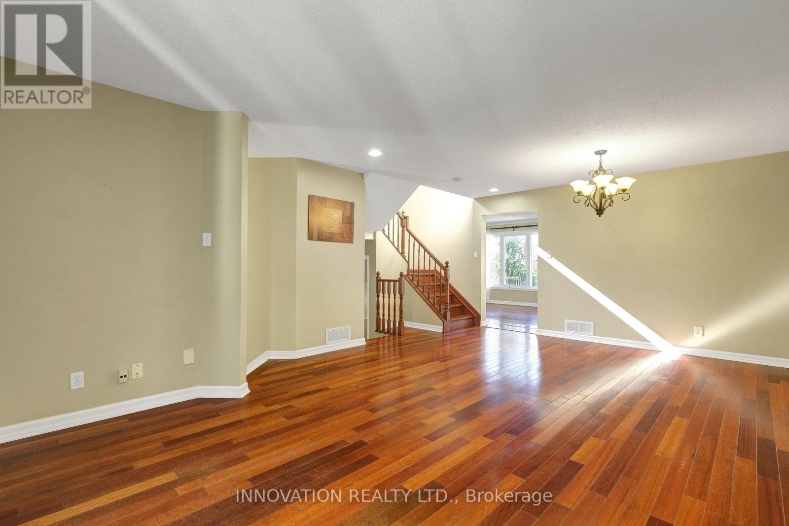 36 Mersey Drive, Ottawa, Ontario  K2K 3A7 - Photo 13 - X12381110
