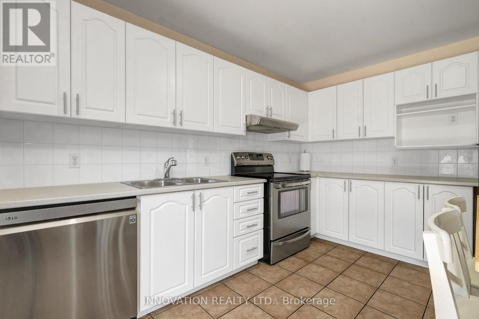 36 Mersey Drive, Ottawa, Ontario  K2K 3A7 - Photo 19 - X12381110