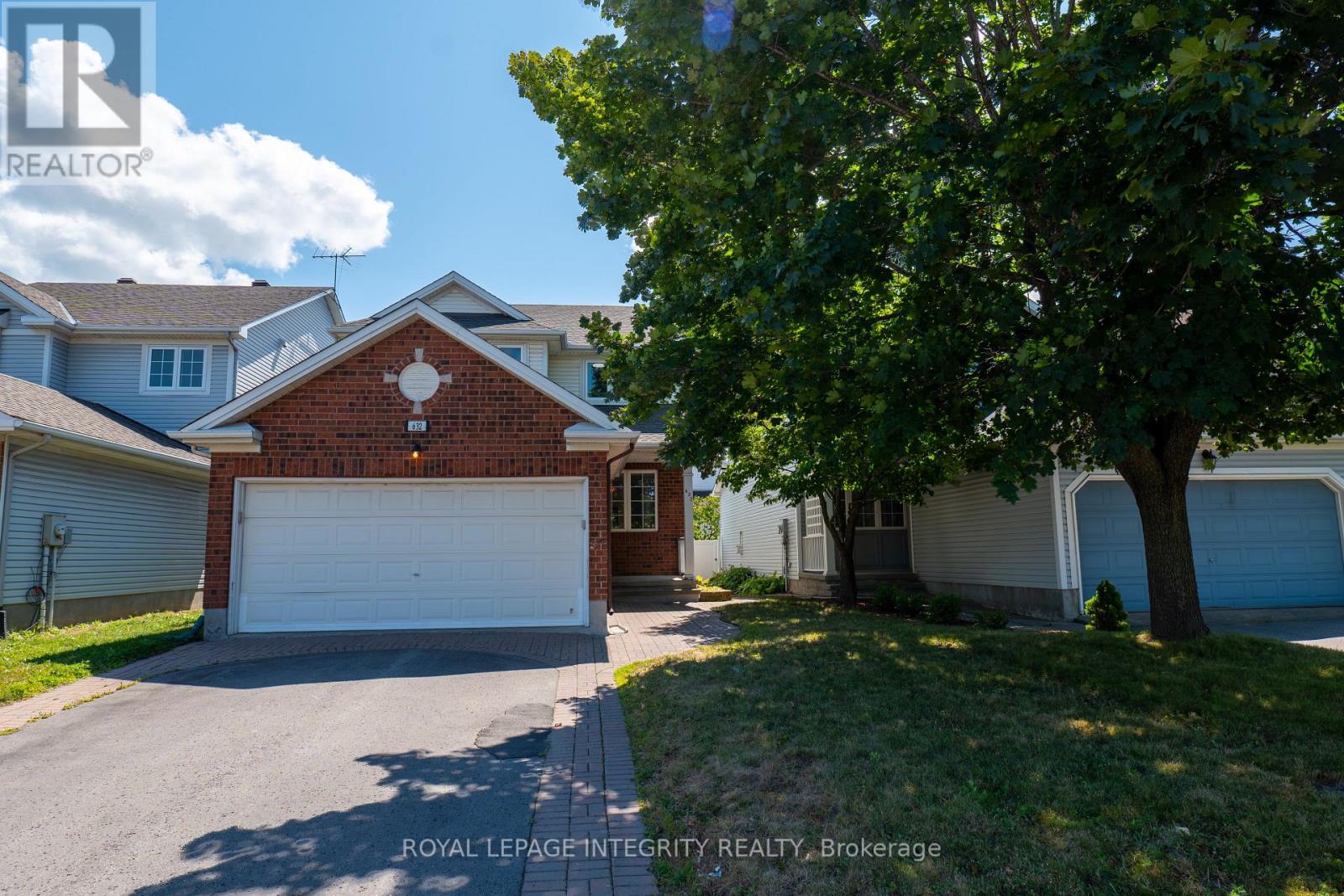 632 Valin Street, Ottawa, Ontario  K4A 3S9 - Photo 2 - X12381219
