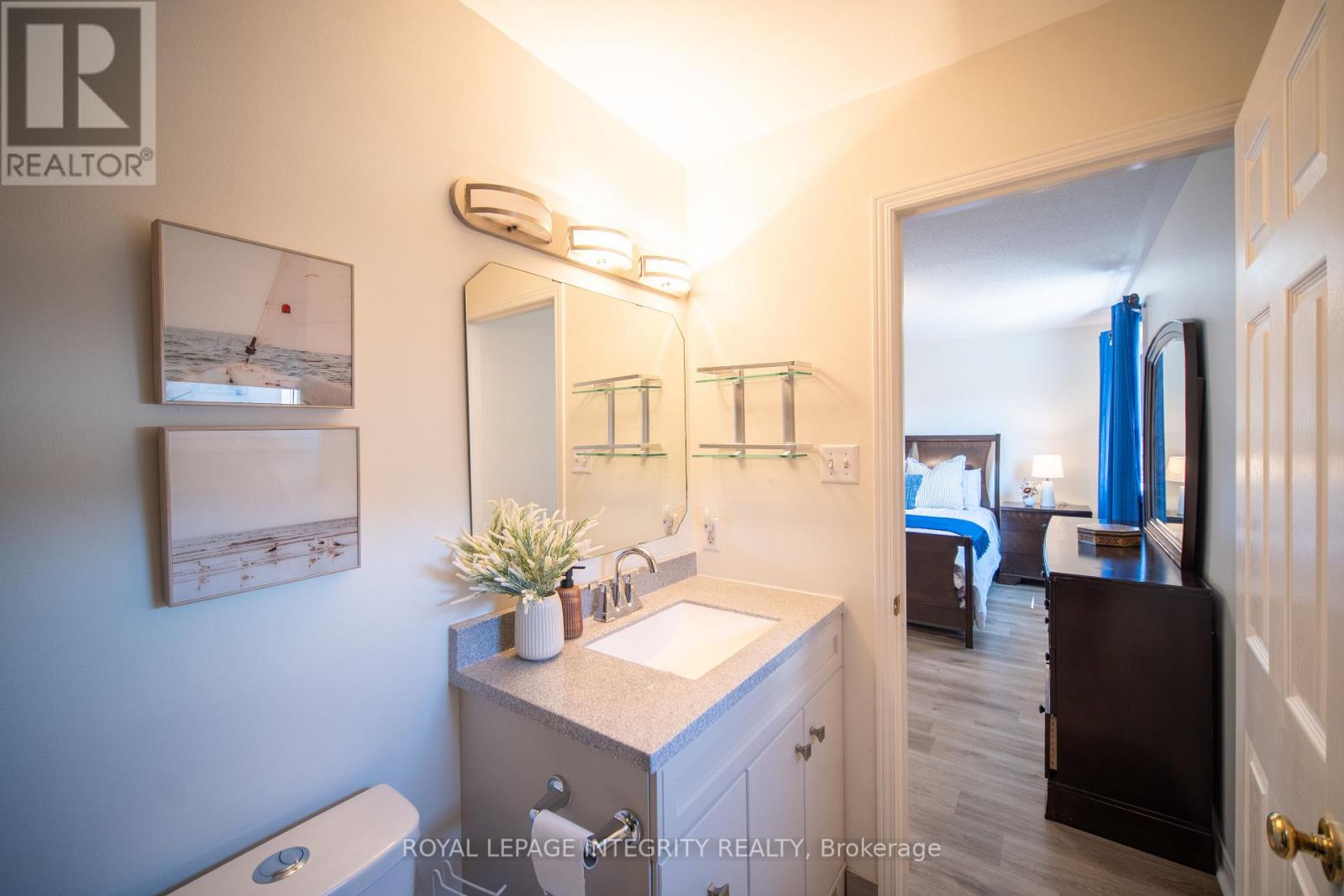 632 Valin Street, Ottawa, Ontario  K4A 3S9 - Photo 23 - X12381219