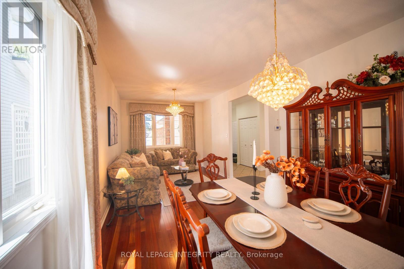 632 Valin Street, Ottawa, Ontario  K4A 3S9 - Photo 9 - X12381219