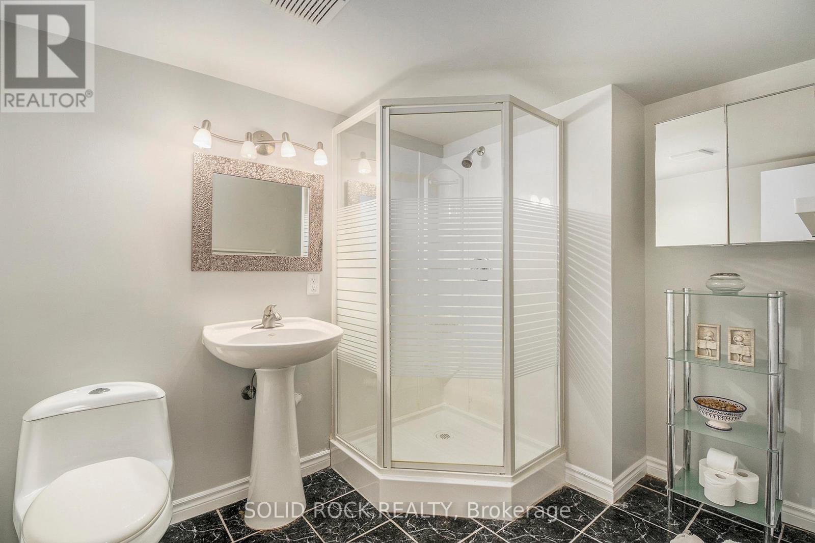 1674 Sansonnet Street S, Ottawa, Ontario  K1C 5Y6 - Photo 33 - X12381277