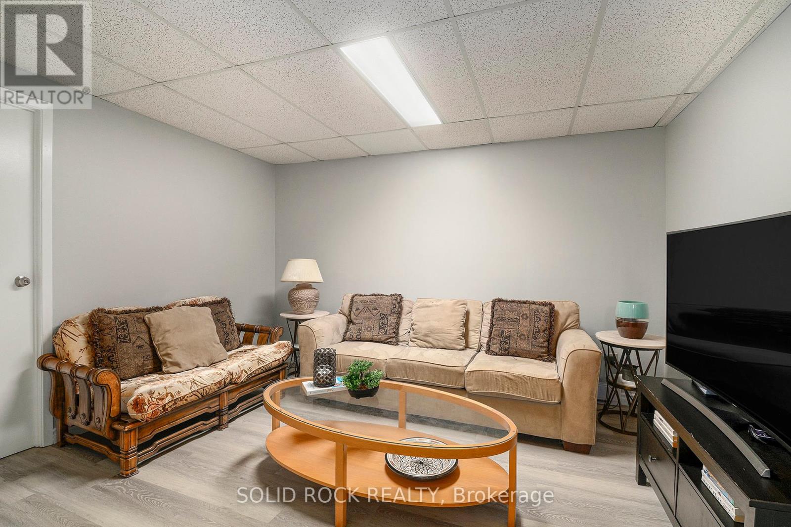 1674 Sansonnet Street S, Ottawa, Ontario  K1C 5Y6 - Photo 36 - X12381277