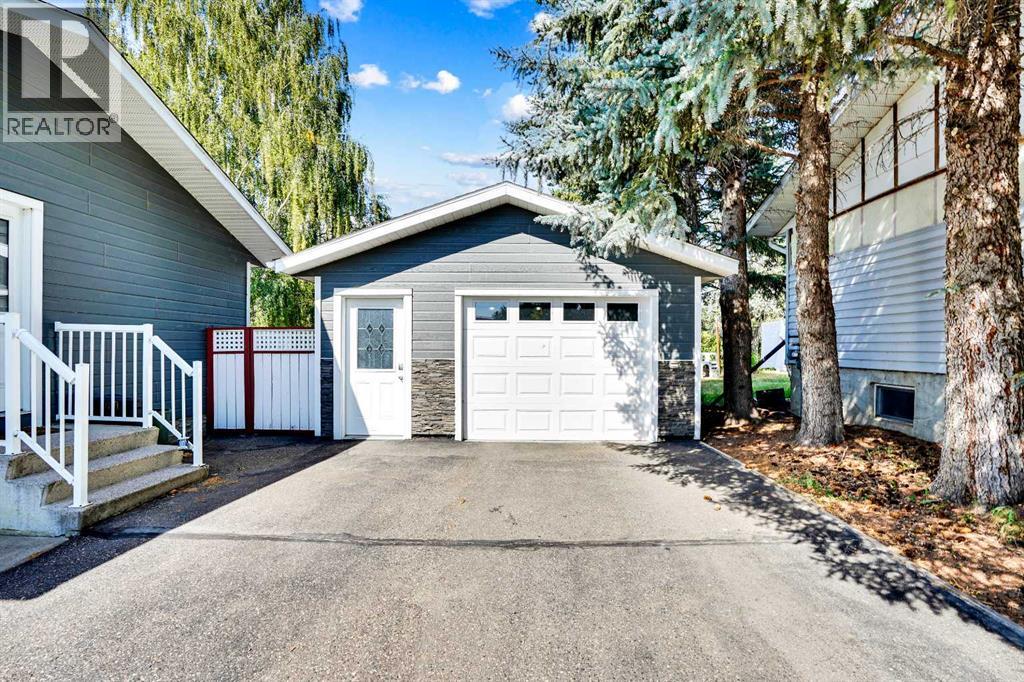210 2 Avenue, Linden, Alberta  T0M 1J0 - Photo 4 - A2254108