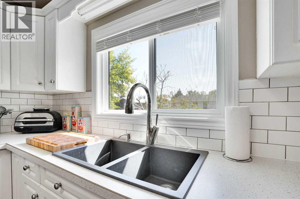 210 2 Avenue, Linden, Alberta  T0M 1J0 - Photo 6 - A2254108