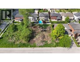1220 LYONS AVENUE, LaSalle, Ontario