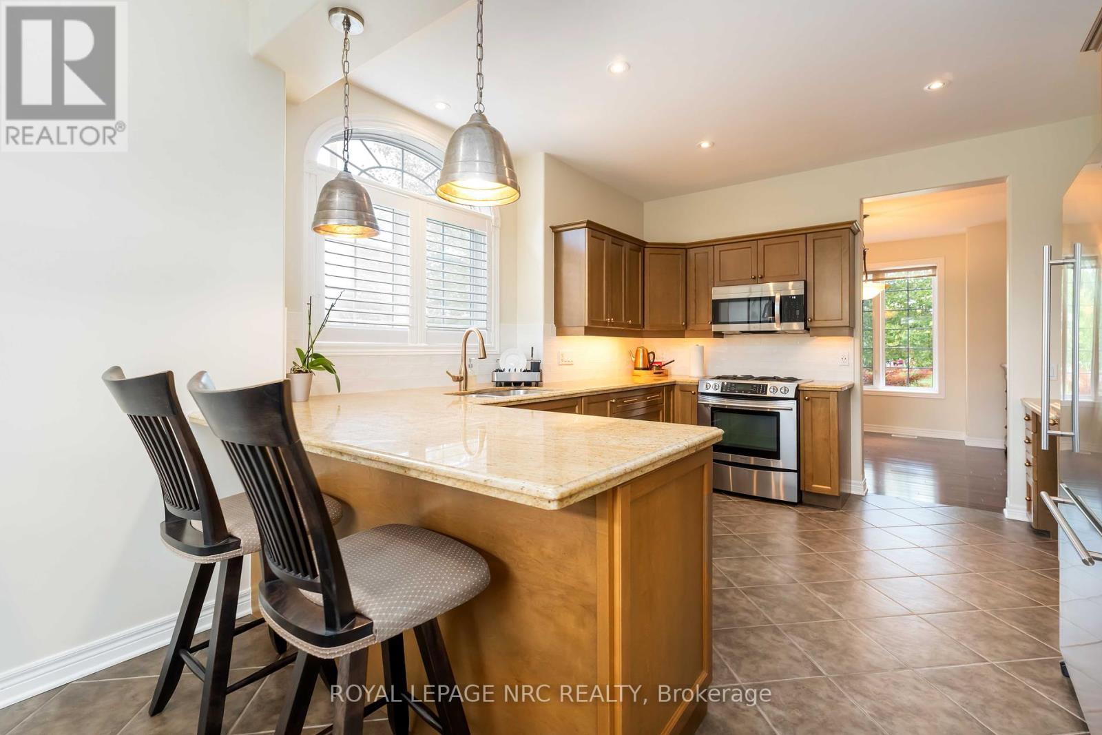 2475 Diane Street, Fort Erie, Ontario  L0S 1S0 - Photo 16 - X12381233