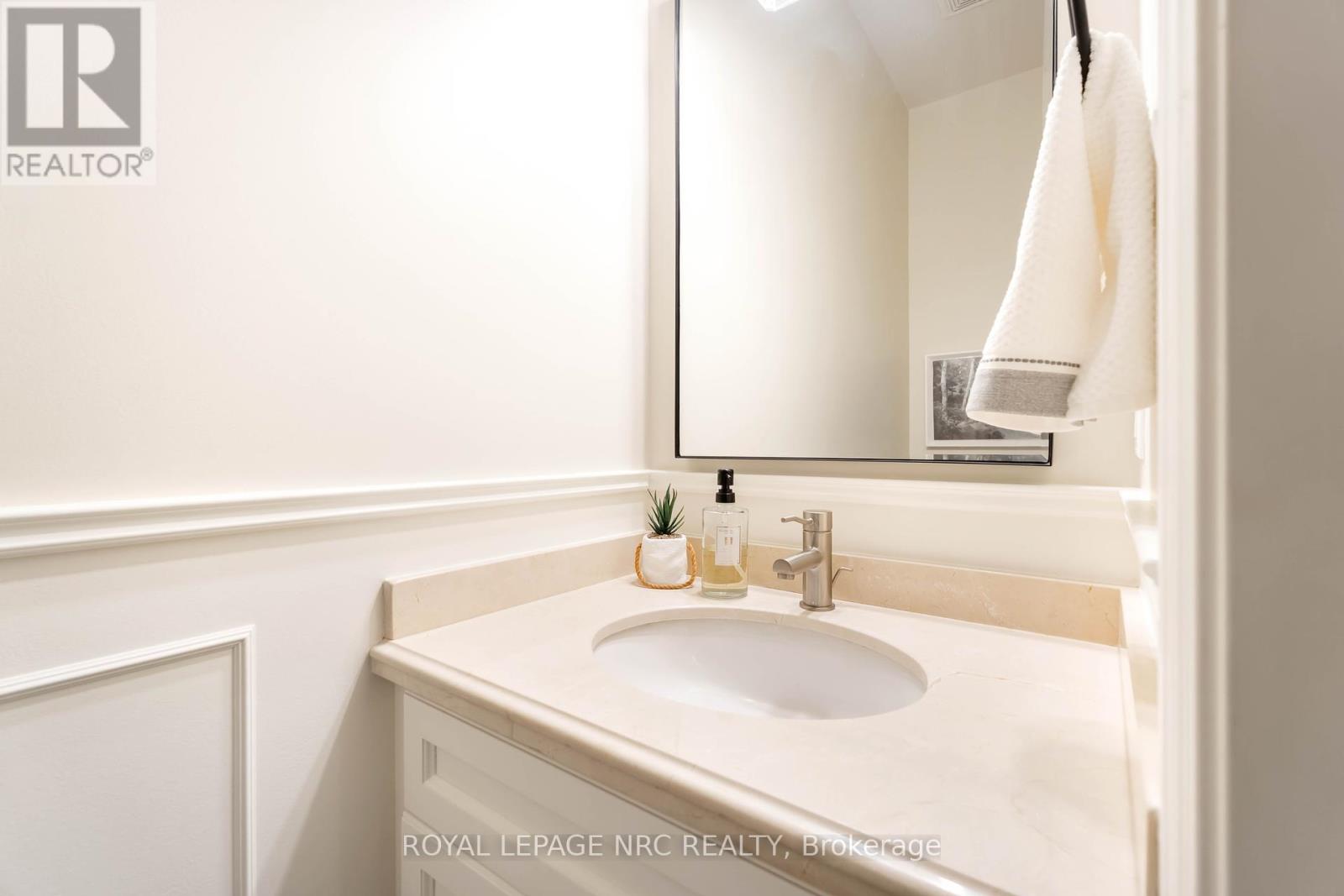 2475 Diane Street, Fort Erie, Ontario  L0S 1S0 - Photo 21 - X12381233