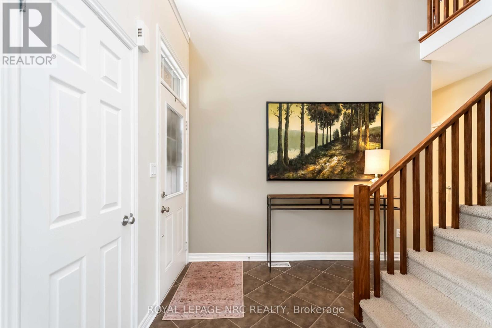 2475 Diane Street, Fort Erie, Ontario  L0S 1S0 - Photo 4 - X12381233