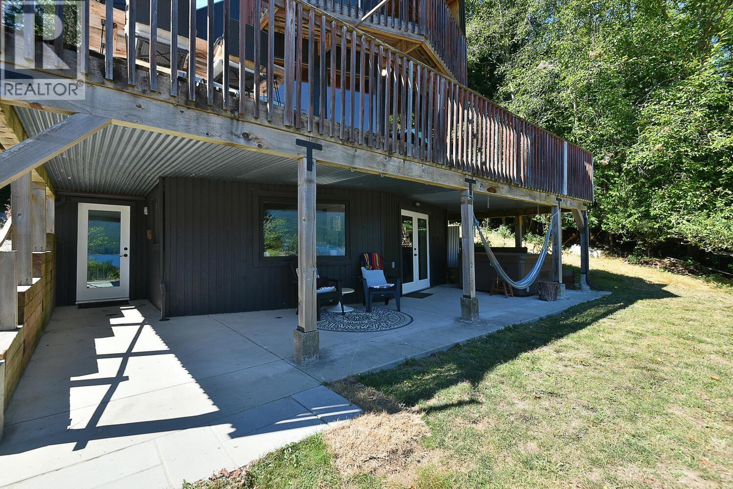 6318 N Gale Avenue, Sechelt, British Columbia  V7Z 0P8 - Photo 18 - R3040734