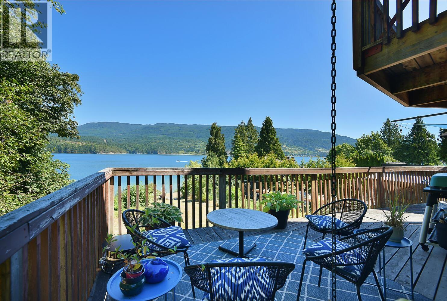 6318 N Gale Avenue, Sechelt, British Columbia  V7Z 0P8 - Photo 12 - R3040734