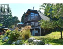 6318 N GALE AVENUE, Sechelt, British Columbia