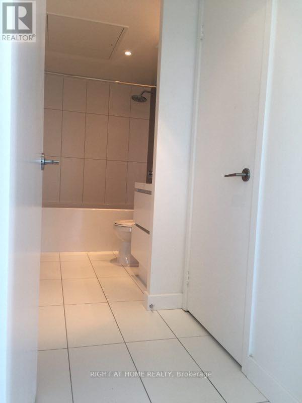 1506 - 85 Queens Wharf Road, Toronto, Ontario  M5V 0J9 - Photo 27 - C12365834