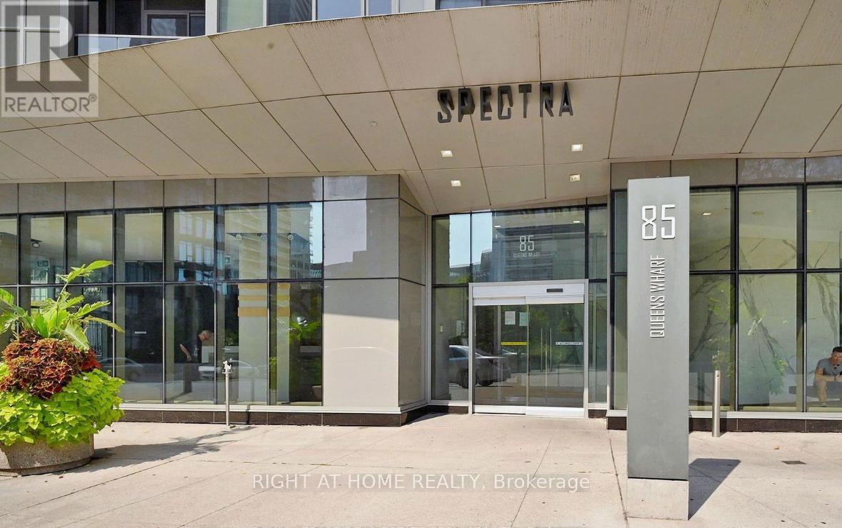 1506 - 85 Queens Wharf Road, Toronto, Ontario  M5V 0J9 - Photo 30 - C12365834