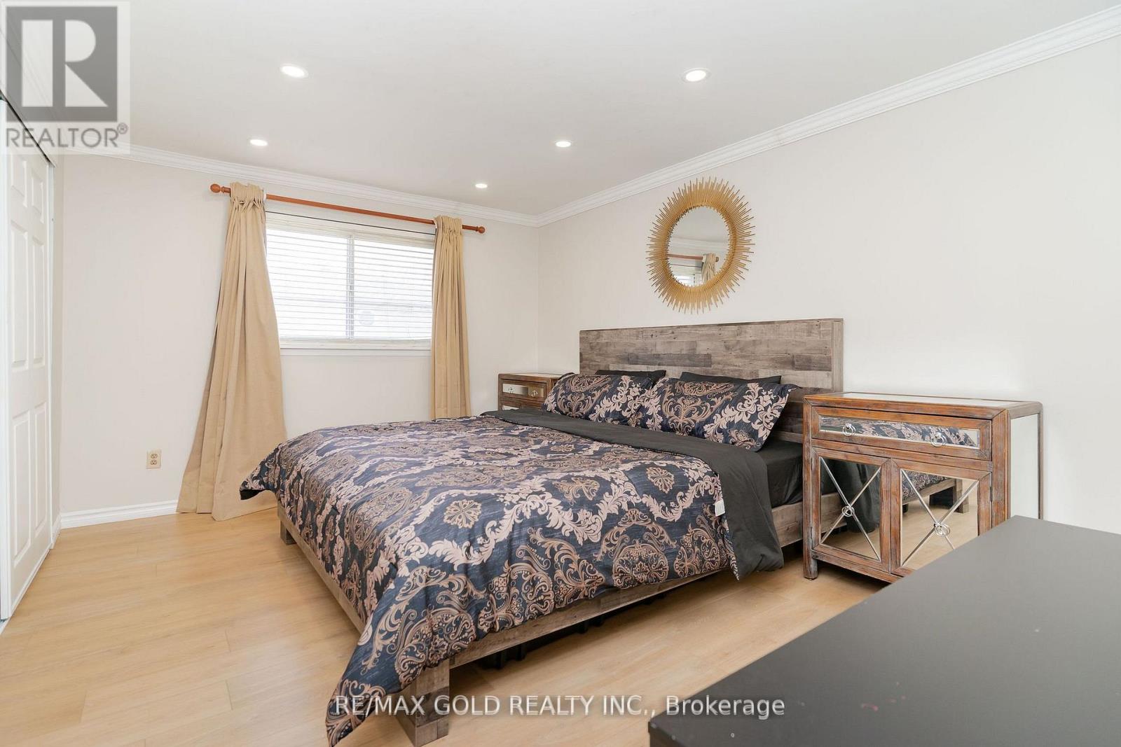 4 Elvina Gate, Brampton (Southgate), Ontario  L6T 2A9 - Photo 23 - W12380988