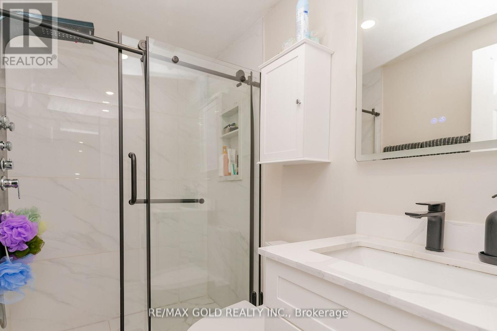 4 Elvina Gate, Brampton (Southgate), Ontario  L6T 2A9 - Photo 29 - W12380988